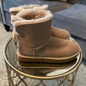 🆕 Authentic UGG gray rope bow boots- size 8